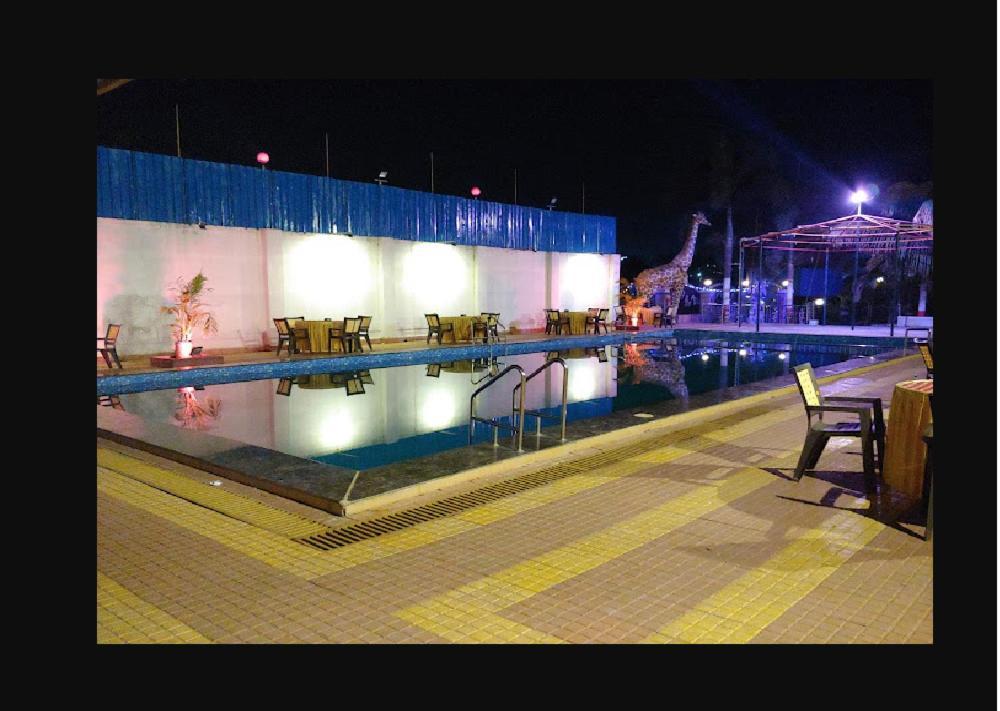Hotel Mathoshree Thane Exterior photo